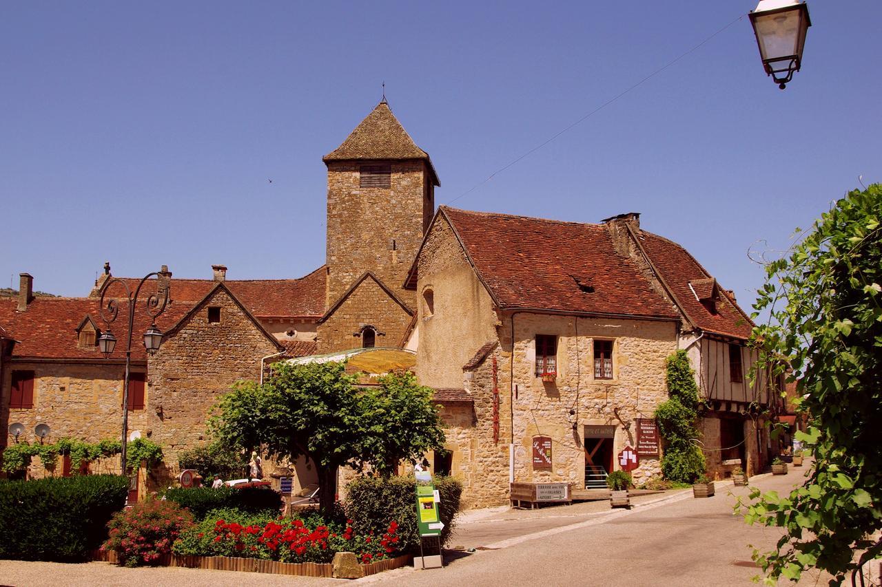 Le Lac Bleu Hotel Lacapelle-Marival Exterior photo